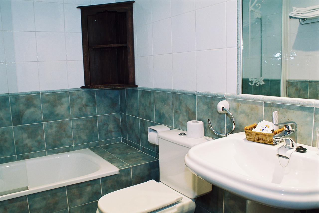 Hotel Conventin Villaviciosa  Esterno foto